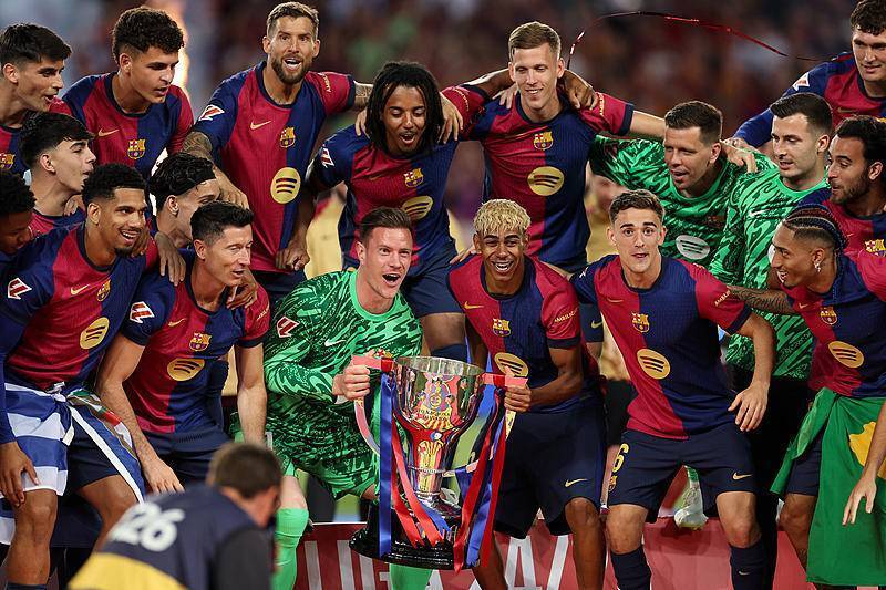 《洛奇英雄传》14周年玩家见面会回顾