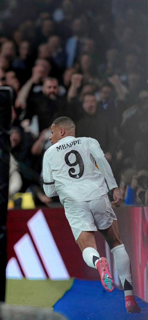 美媒：克林根曾被视为杨瀚森过渡替身 如今已成开拓者建队基石