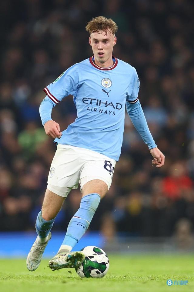 巴萨躲过一劫？尼科19场3球，年薪比肩亚马尔，毕巴给10年长约