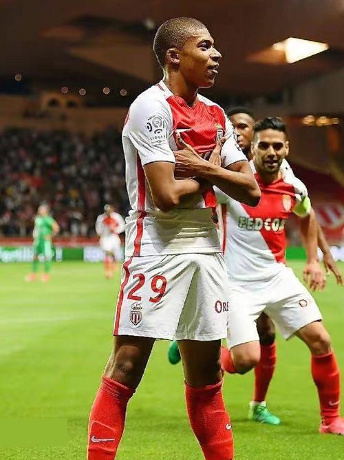 上港2月再战亚冠，锋霸有望复出