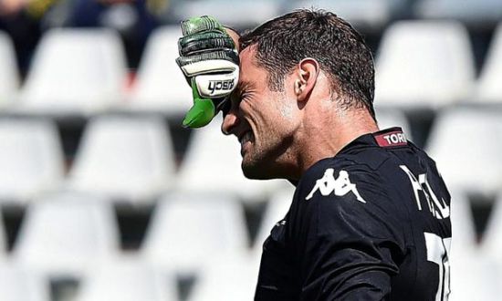 辽宁男篮7分险胜新疆，赵继伟复出首秀24+7，伊力福拉提21分！