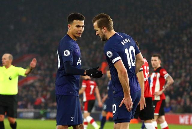 跟队：尤文已经与利物浦初步谈基耶萨，球员愿意回归