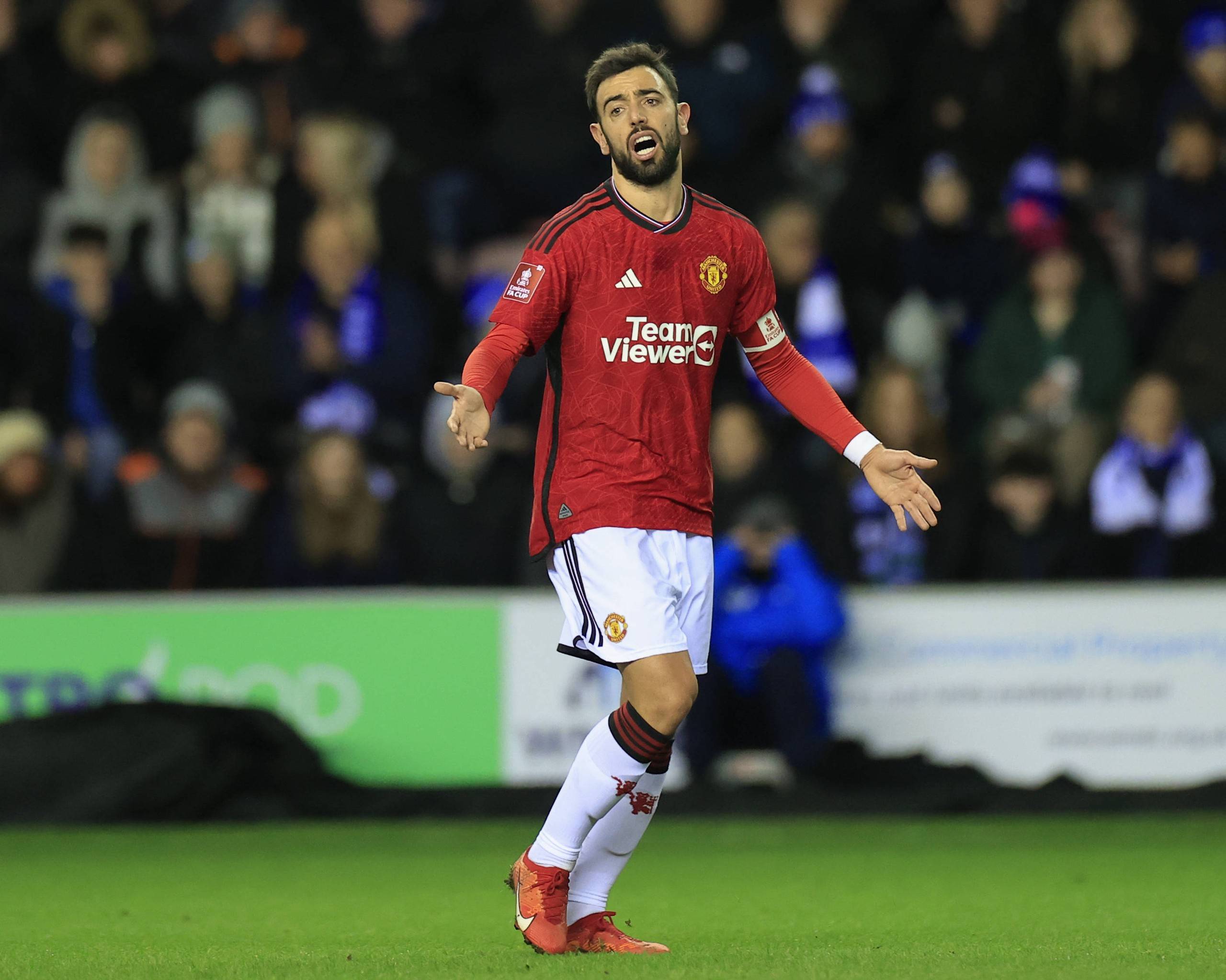 滑雪世界杯：云顶站苏翊鸣夺金