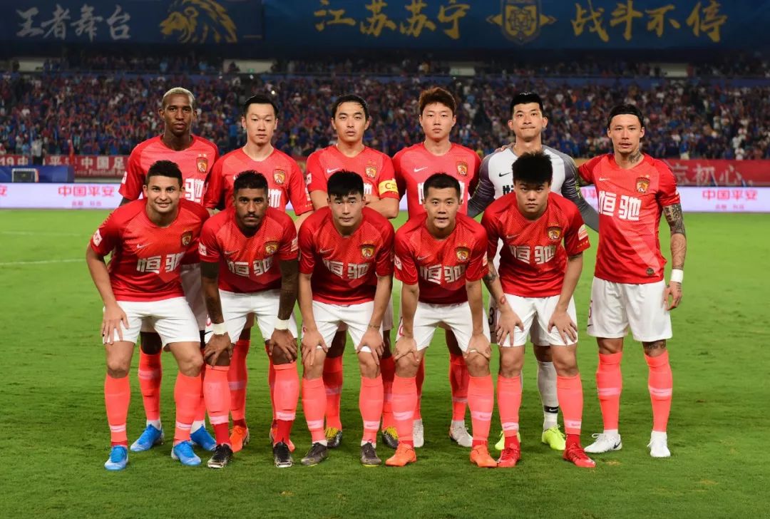 巴塞罗那大战皇家马德里：2026年超级杯决赛直播与首发猜想，姆巴佩出场成最大悬念